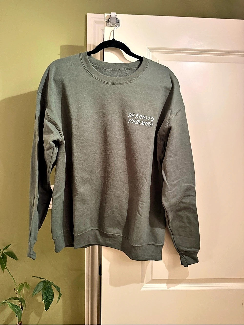 Sage Green Be Kind to Your Mind Embroidered Crewneck Sweatshirt XL
